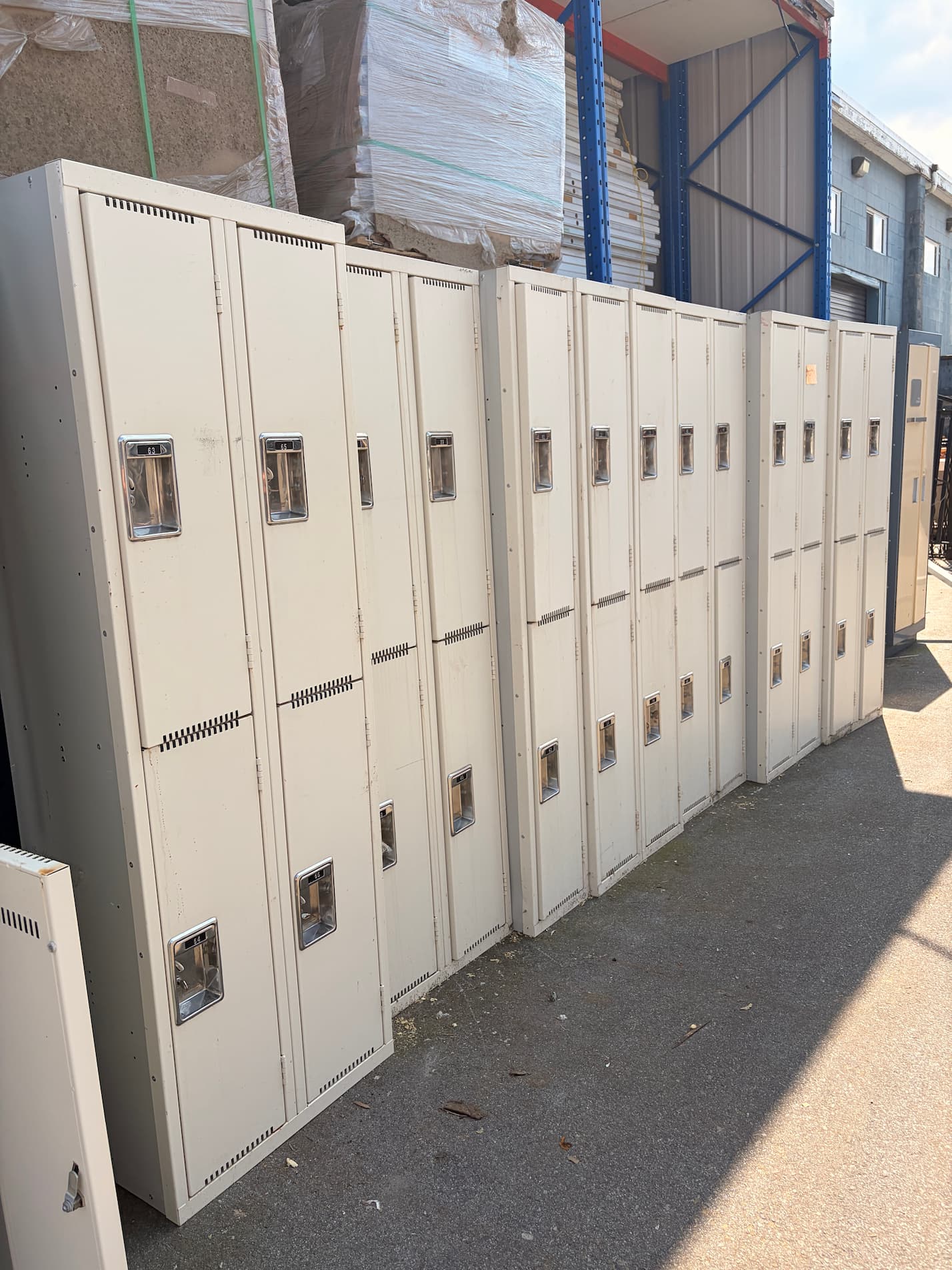 Lockers available at MRNU